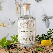 logo ornabrack gin